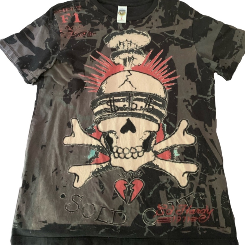 Ed hardy T shirt